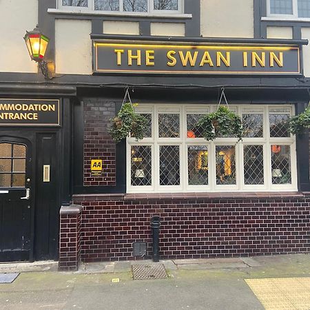 איילוורת' The Swan Inn Pub מראה חיצוני תמונה