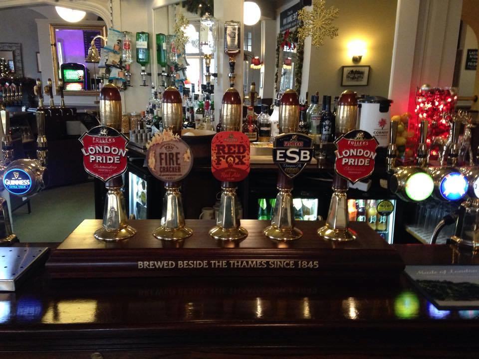 איילוורת' The Swan Inn Pub מראה חיצוני תמונה