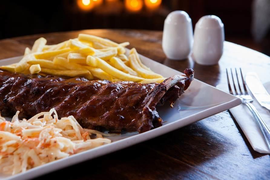 איילוורת' The Swan Inn Pub מראה חיצוני תמונה
