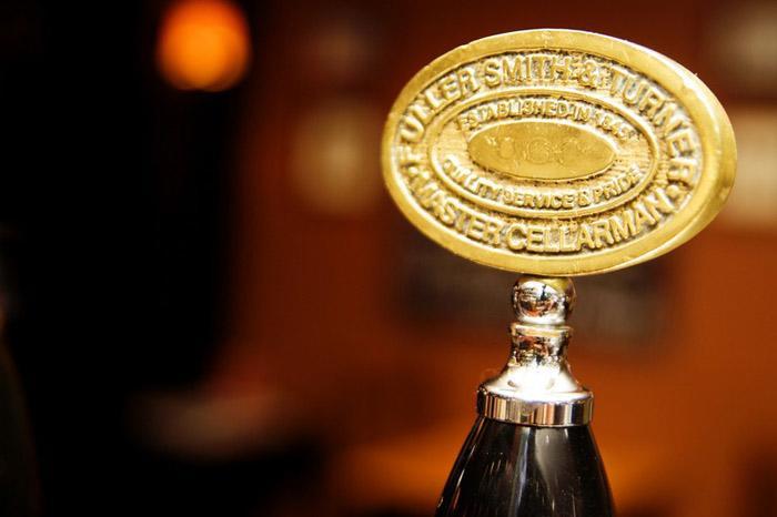 איילוורת' The Swan Inn Pub מראה חיצוני תמונה