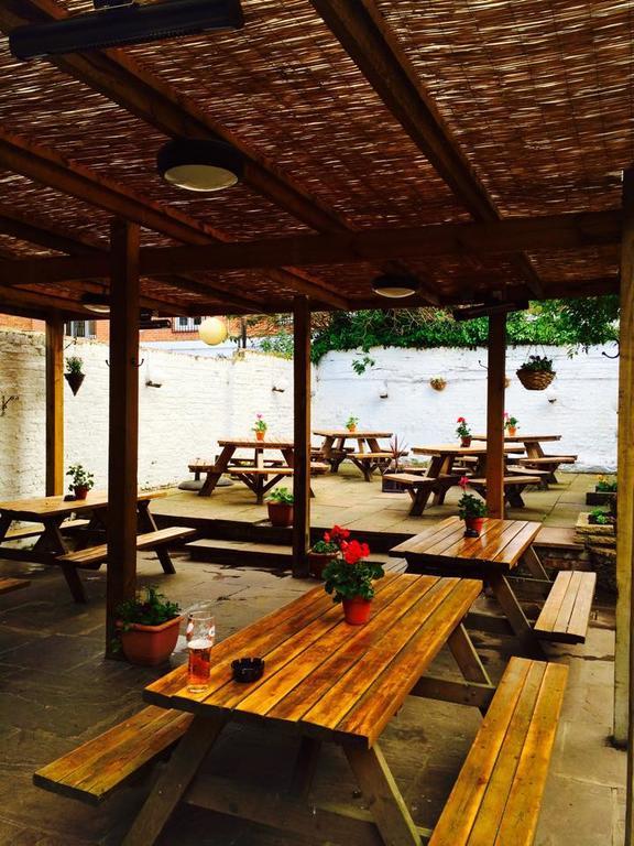 איילוורת' The Swan Inn Pub מראה חיצוני תמונה